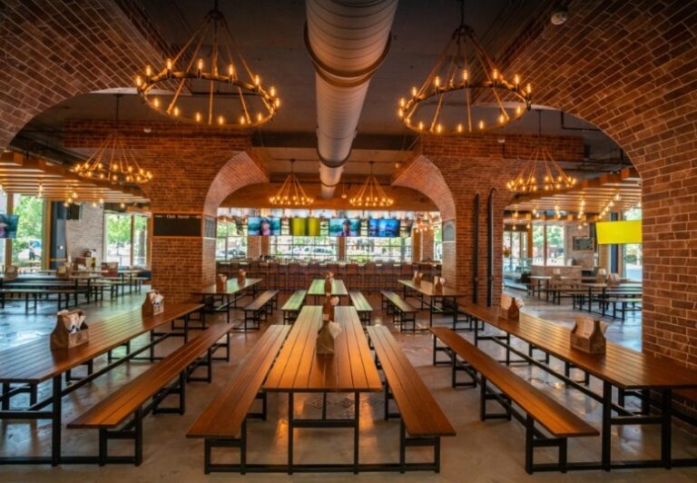 Header image for Why Is Offering Memorandum Software a Must-Have for Commercial Real Estate Professionals? blog post