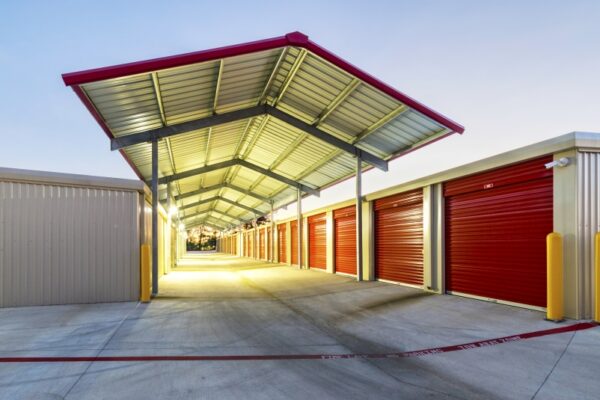 Header image for Effective Techniques for Marketing Commercial Real Estate blog post